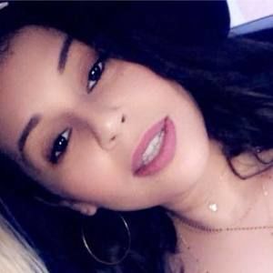 Meet your Posher, Tabitha